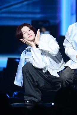 LEETEUK และ HEECHUL ถ่ายทอดสายใยมิตรภาพในฐานะ 'SUPER JUNIOR-83z' ผ่านแฟนคอนครั้งแรกในประเทศไทย "2026 SUPER JUNIOR-83z FANCON TOUR [1983] in BANGKOK"